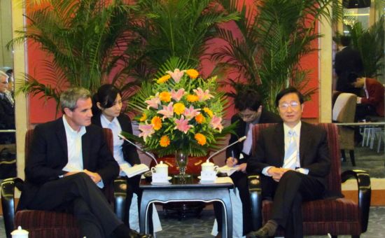 愛適易一行拜會南京市副市長李琦等領(lǐng)導(dǎo)