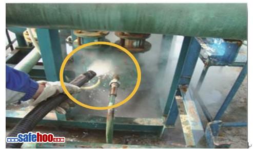 蒸汽軟管脫落灼燙事故