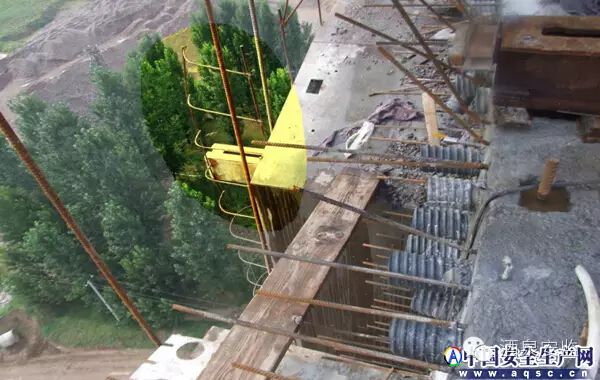 掛籃懸臂澆筑施工現(xiàn)場(chǎng)常見(jiàn)的安全隱患_26