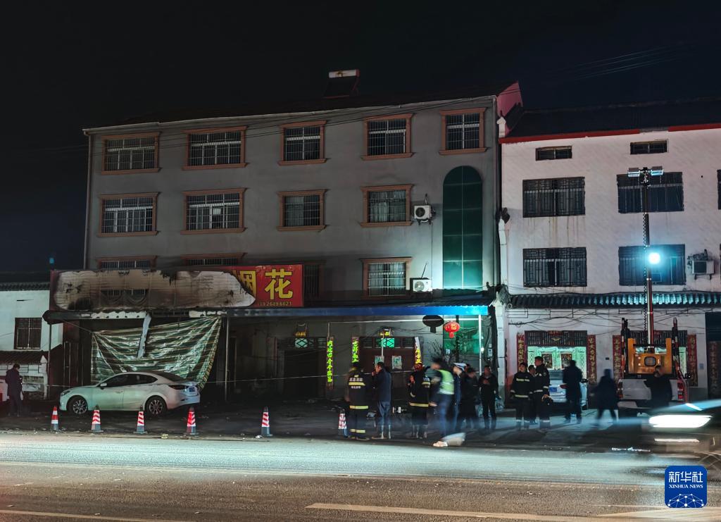 湖北宜城發生一起煙花爆竹爆炸事故 致12死